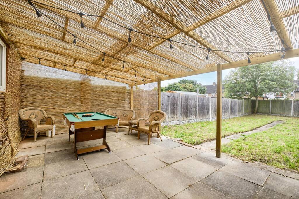 Low Rate For A 4-Bedroom House In Coventry With Free Unlimited Wi-Fi 2 Car Parking 53 Qmc Екстер'єр фото